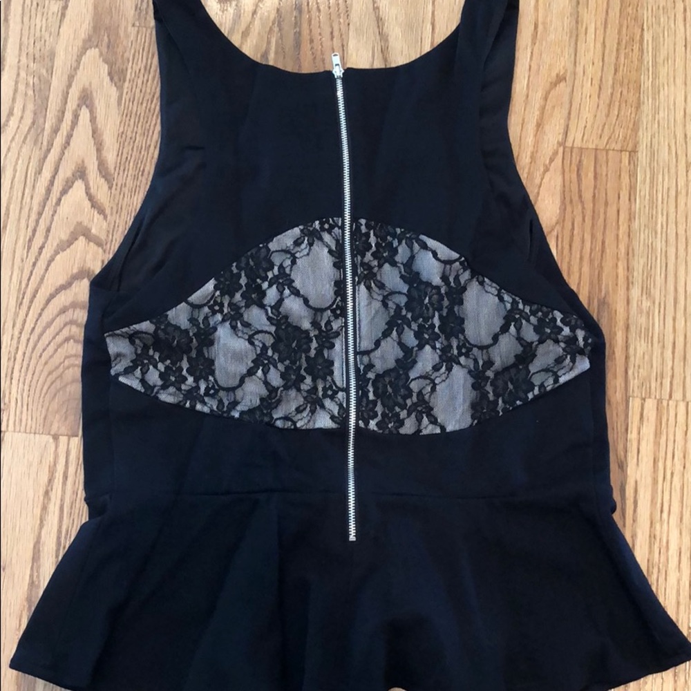 Express peplum - Picture 2 of 2